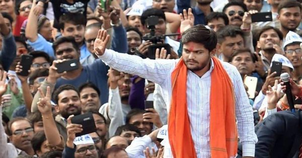 Photo of क्या हार्दिक पटेल ने ओढ़ ली है भगवा शॉल?