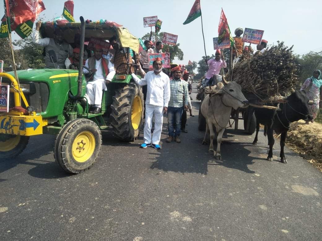 Photo of राष्ट्रवाद की हवा से मिटाई जा रही है गन्ना किसानों, आवारा जानवरों की हाय