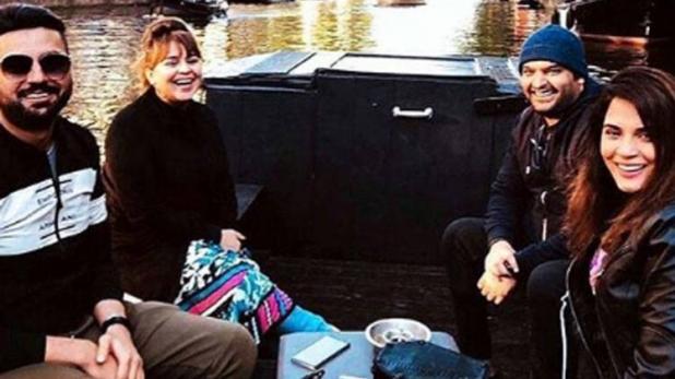 Photo of शादी के 2 महीने बाद पत्नी के साथ एम्स्टर्डम में पहुचें कॉमेडी किंग, तस्वीर वायरल