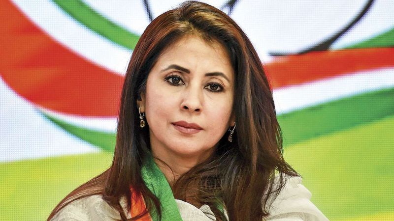 PM-MODI-URMILA-MATONDKAR