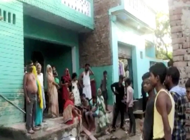 Photo of नशे में इस शख्स को सांप ने डसा और फिर जो हुआ…