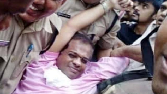 Photo of पुलिस ने अजीत जोगी के बेटे को क्यों किया गिरफ्तार ?