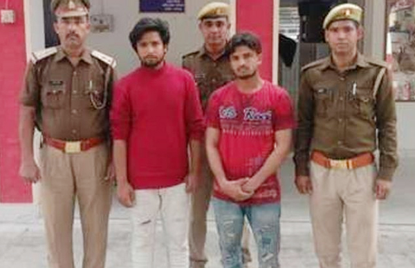 Photo of अकेले सफर कर रही युवती ने किया ऐसा काम, पुलिस ने ​भी किया सलाम
