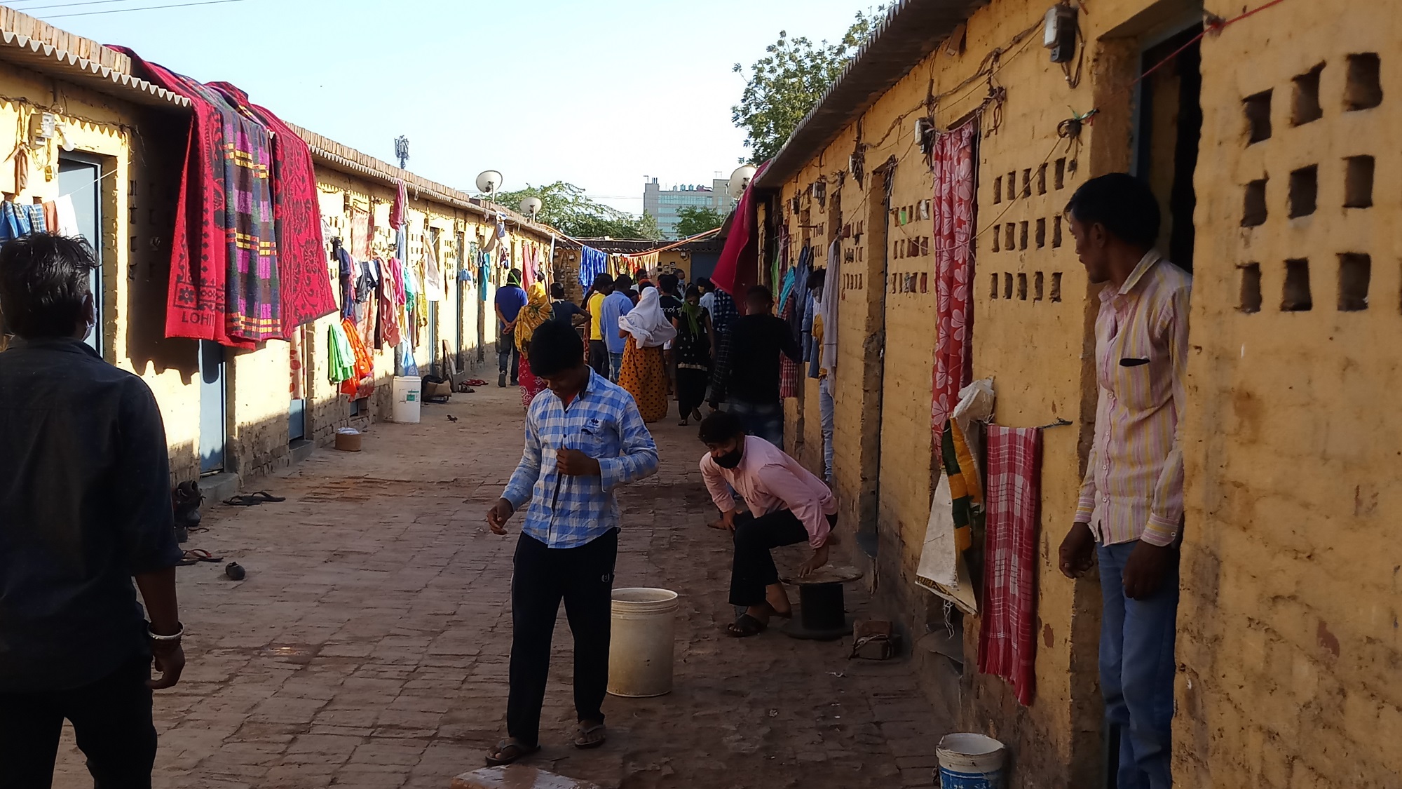 Photo of लाकडाउन में मानेसर के मजदूरों को कौन देखेगा