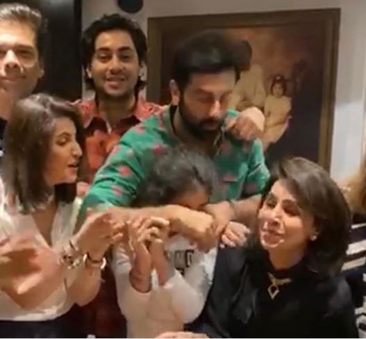 Photo of नीतू की बर्थडे पार्टी में पहुंचे करण जौहर, हुए ट्रोल