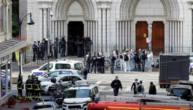 Photo of फ़्रांस ने ISI चीफ की बहन का वीजा रद्द किया, 118 पाकिस्तानी फ़्रांस से बाहर