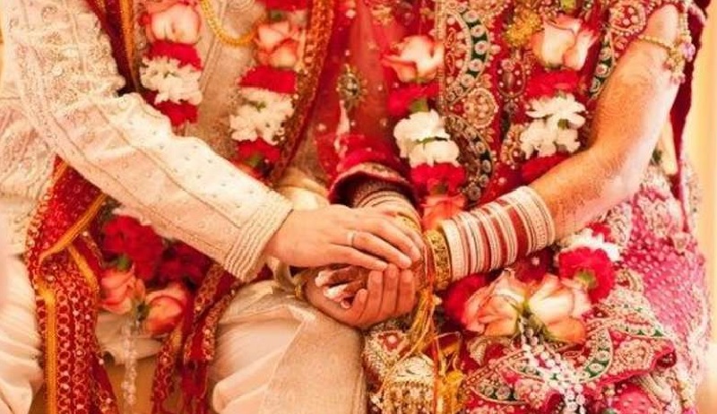 Photo of पुजारी से शादी करने पर दुल्हन को मिलेंगे 3 लाख रुपए