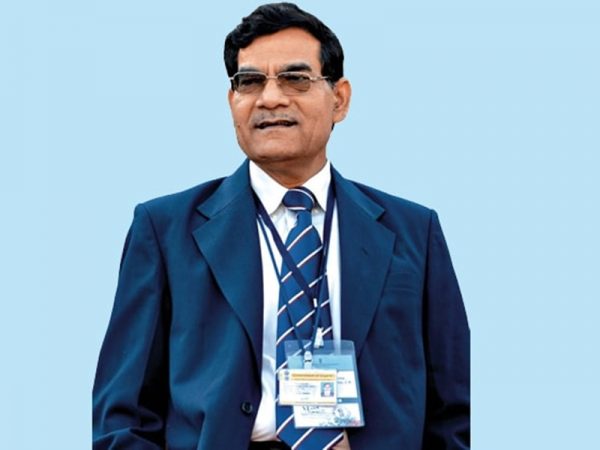 Photo of इस आईएएस ने बढ़ाया यूपी का सियासी पारा