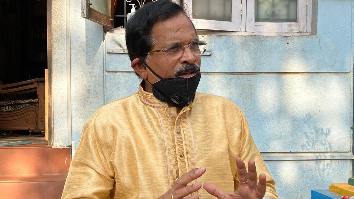 Photo of सड़क हादसे में केंद्रीय मंत्री श्रीपद नाइक गंभीर रुप से घायल,पत्नी की मौत