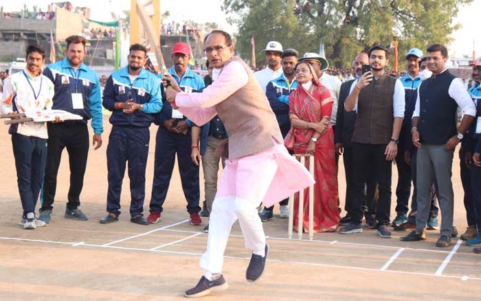 Photo of …अब तो फ्रंट फुट पर खेलेंगे: CM शिवराज