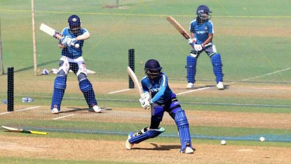 Photo of इकाना में भारतीय महिला टीम ने शुरू की अपनी तैयारी, बहाया पसीना