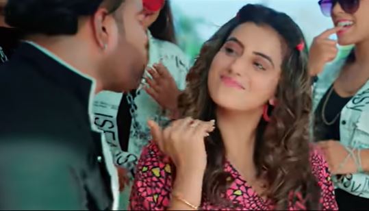 Photo of अक्षरा का नया रैप सांग ‘बॉयफ्रेंड बदलने का नया तरीका’ वायरल