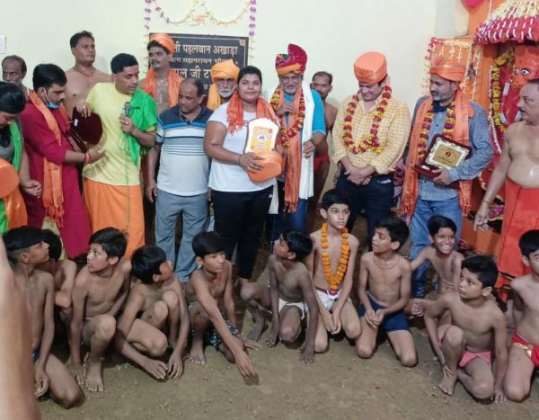 Photo of सर्वेश, संस्कार व रिया सेन बने नागपंचमी पर आयोजित इनामी दंगल के चैंपियन