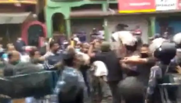 Photo of Video : TMC-BJP कार्यकर्ता भिड़े ,POLICE को करनी पड़ी फायरिंग-लाठीचार्ज