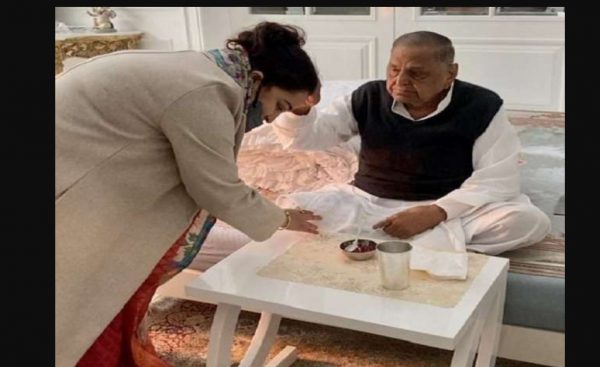 Photo of लखनऊ पहुंचकर मुलायम सिंह यादव का आशीर्वाद लेकर अपर्णा यादव ने क्या कहा?