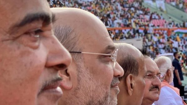 Photo of स्मृति ईरानी बोलीं-फोटो मैंने खींची और क्रेडिट कोई और ले गया