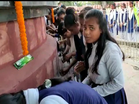 Photo of बिहार का एक ऐसा स्कूल जहां दफन हैं 23 बच्चों के शव, आज भी वहां….