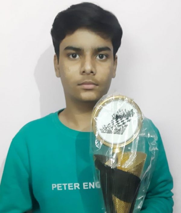 Photo of ऑल इंडिया फीडे रेटिड शतरंज में चमके लखनऊ के मेधांष सक्सेना