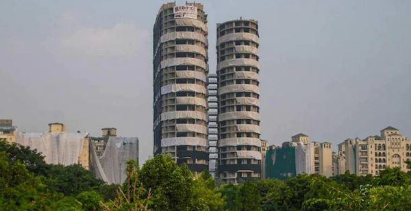 Photo of 3500 किलो बारूद और 12 सेकेंड में ‘भ्रष्टाचार की इमारत’ ट्विन टावर जमींदोज होगी आज