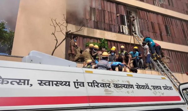 Photo of लखनऊ के लग्‍जरी होटल लेवाना सूईट में लगी आग, 2 जिंदगी ख़त्म