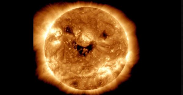 Photo of सूरज की इतनी मुस्कुराती हुई तस्वीर आपने कभी नहीं देखी होगी