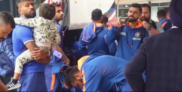 Photo of खाने में Team India को क्या सिर्फ ठंडे सैंडविच दिया जा रहा ? मचा बवाल