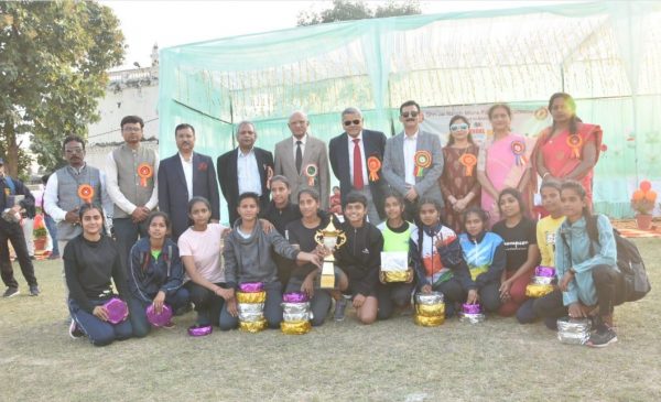 Photo of जय नारायण मिश्र महाविद्यालय में वार्षिक एथलेटिक मीट में किसने मारी बाजी देखें यहां