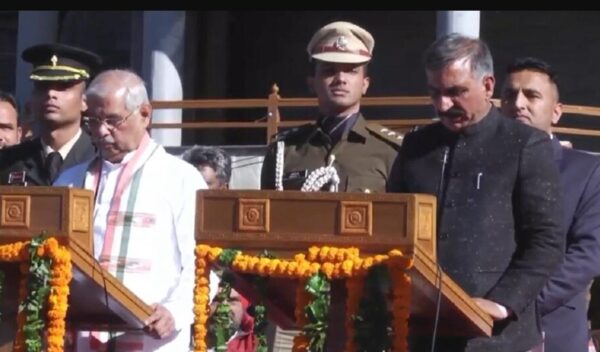 Photo of हिमाचल : सुखविंदर सिंह सुक्खू की ताजपोशी, राहुल-प्रियंका भी रहे मौजूद