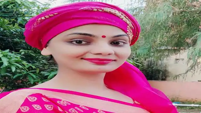 Photo of कटेगा इंसान ही, चाकू का रंग चाहे भगवा हो हरा- नेहा सिंह राठौर