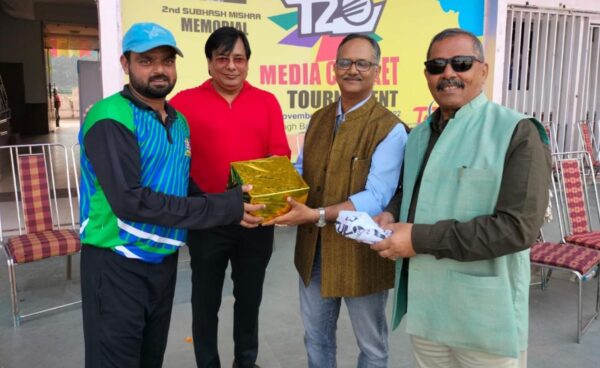 Photo of रोमांचक मैच में TOI ने मारी बाजी, पहुंचा सेमीफाइनल में, अब्बास रिजवी का धमाकेदार खेल