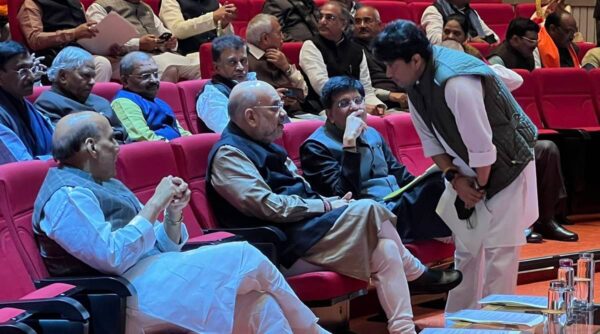 Photo of इसलिए सिंधिया-अमित शाह की ये फोटो हो रही है वायरल