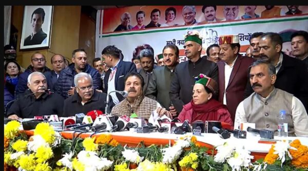 Photo of Himachal में ये तीन चेहरे भी CM की Race में