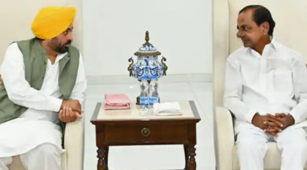 Photo of क्या चौथा मोर्चा बनाने की तैयारी में KSR?