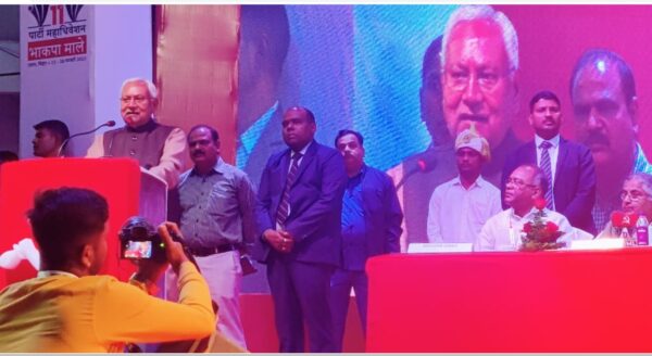 Photo of नीतीश कुमार ने किस आधार पर कहा- BJP 100 के नीचे सिमटेगी