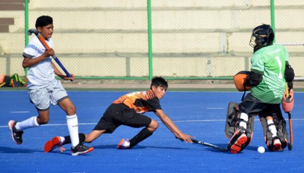 Photo of केडी सिंह बाबू हॉकी : UP ग्रेस जीत के साथ अंतिम आठ में, UP ब्लू की भी अगले दौर में एंट्री