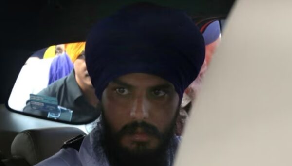 Photo of पंजाब POLICE का बड़ा ACTION ! खालिस्तान समर्थक अमृतपाल सिंह जालंधर से अरेस्ट