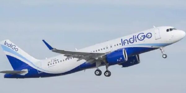 Photo of इंडिगो फ्लाइट की इसलिए हुई कराची में मेडिकल इमरजेंसी लैंडिंग
