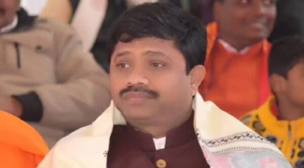 Photo of यूपी सरकार के मंत्री नंदी अपनी ही पार्टी से क्यों है नाराज़ ?