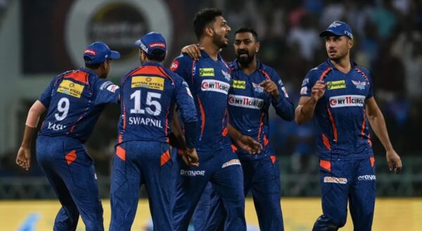 Photo of IPL 2023 : LAST ओवर में मोहसिन खान ने पलटी बाजी, मुंबई को 5 रनों से हराकर प्लेऑफ के करीब लखनऊ