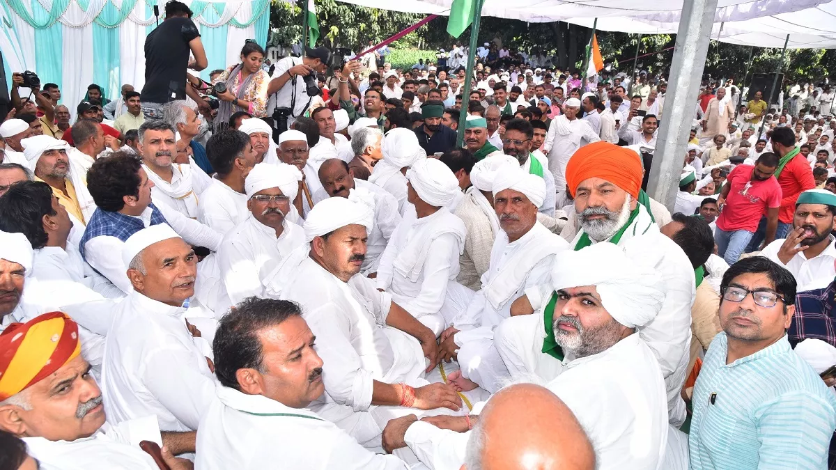 Photo of पहलवानेां की लड़ाई में हर कदम पर साथ खड़े रहेंगें, खाप नेताओं ने सरकार को ललकारा