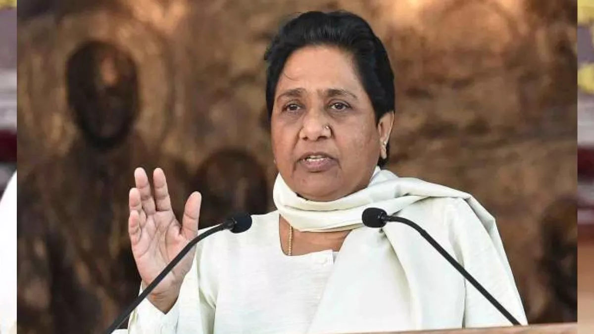 Photo of मायावती ने सपा पर बोला हमला, बताया पीडीए का मतलब