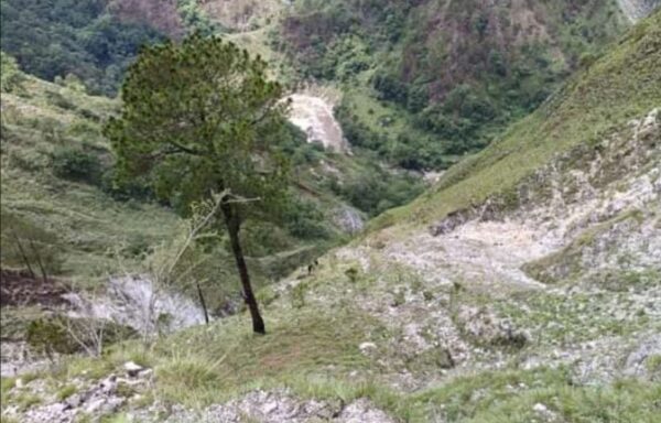 Photo of उत्तराखंड के पिथौरागढ़ में गाड़ी खाई में गिरने से 9 लोगों की मौत