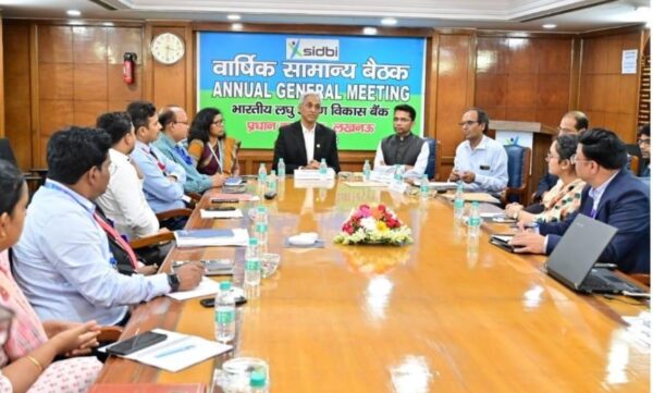 Photo of सिडबी का शुद्ध लाभ 71 फीसदी बढ़कर 3344 करोड़, एसेट 4 ट्रिलियन के पार