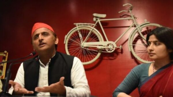 शरद, उद्धव नहीं बचा सके, अखिलेश कैसे बचाएंगे सपा!