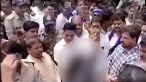 Photo of MP: दलित युवक की पीटकर सुलाई मौत की नींद,मां को किया निर्वस्त्र!
