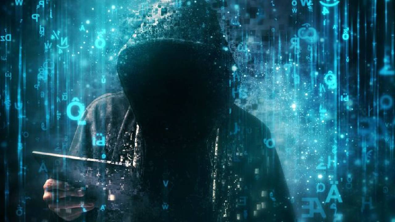 Photo of 81 करोड़ भारतीयों का डेटा लीक, ब्लैक मार्केट में बिक रहा, इस रिपोर्ट से मचा हड़कंप!