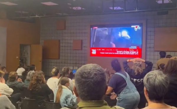 Photo of हमास ने छोड़े 58 बंधक तो 40 इजराइली भी रिहा