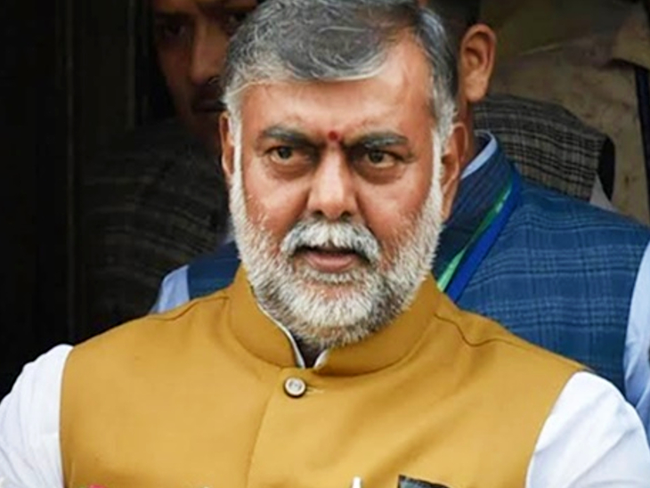 Photo of CM की रेस में वसुंधरा राजे वाली गलती कर बैठे प्रह्लाद पटेल, जानें क्या