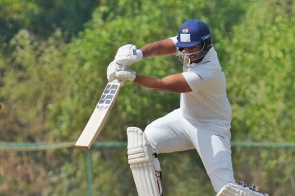 Photo of रणजी के रण में दुबे के शतक से UP मुश्किल में,देखें मैच का पूरा ब्यौरा