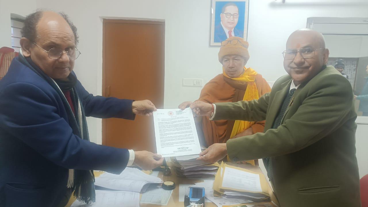 Photo of थाईलैंड के राजदूत डॉक्टर परविंदर सिंह का राजा अयोध्या ने किया स्वागत